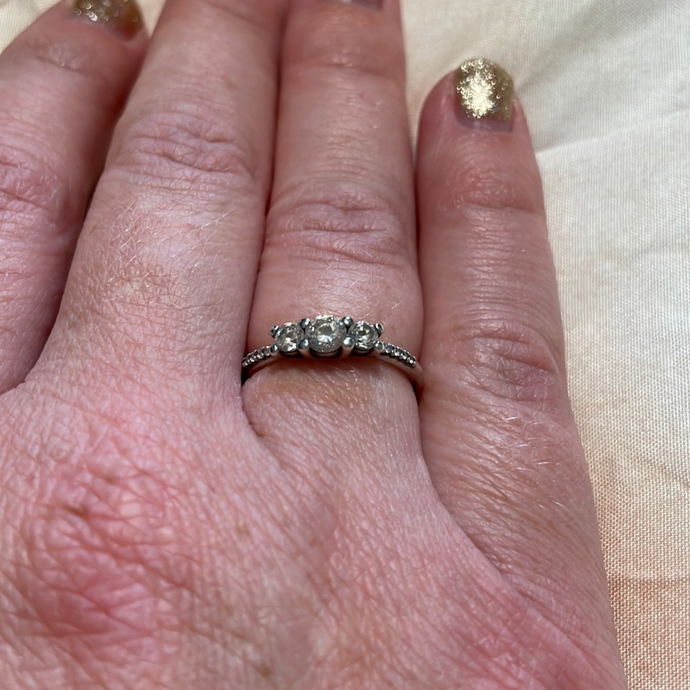 Pandora three stone silver ring